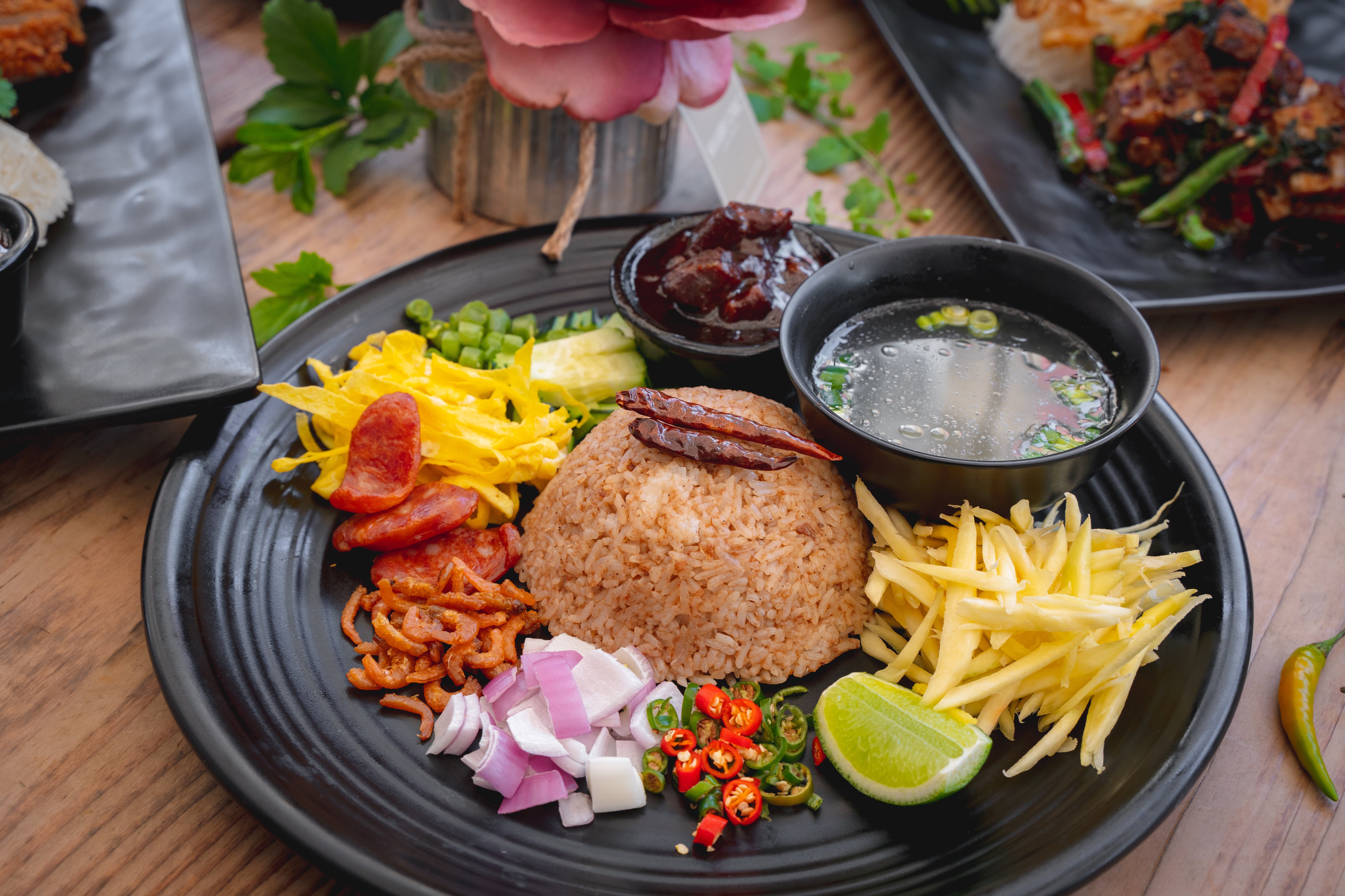 Khao Nom